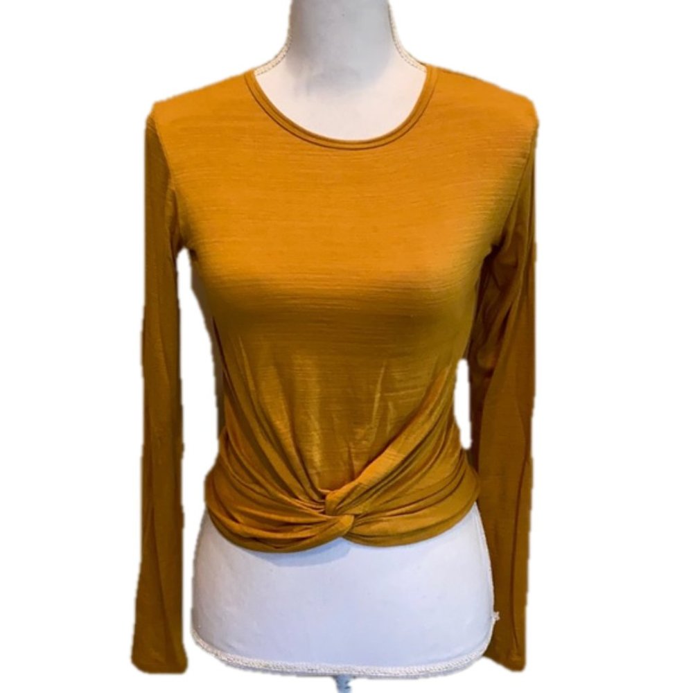 ELAN Mustard Twist Top Cropped Stretch NWT